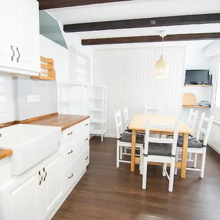 Gs- Apartamento Con Balcon, 3 Dormitorios, Centro *