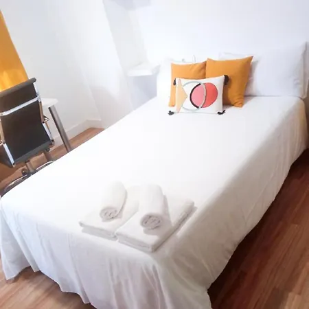 Gs- Apartamento Con Balcon, 3 Dormitorios, Centro Santiago de Compostela